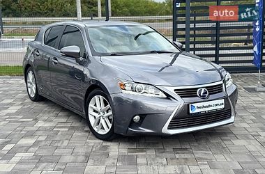 Lexus CT  2015