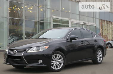 Lexus ES  2015