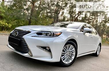 Lexus ES Official  2016