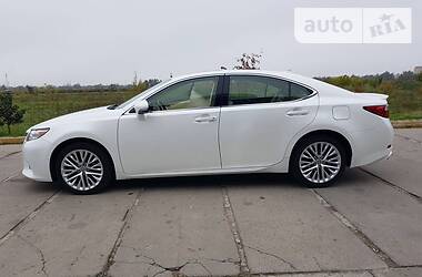 Lexus ES  2013