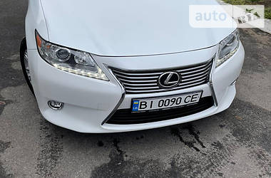 Lexus ES  2013