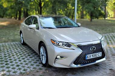 Lexus ES Ultra Luxury 2014