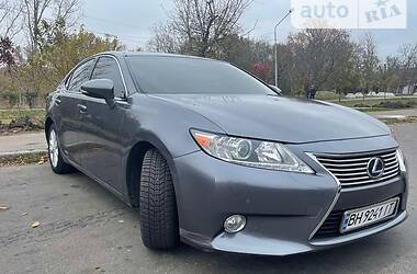 Lexus ES  2014