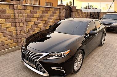 Lexus ES  2016