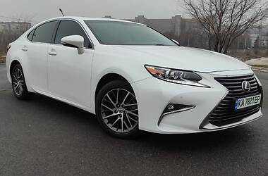 Lexus ES  2017