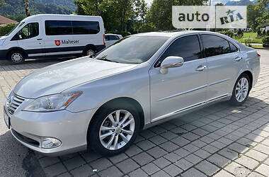 Lexus ES  2011