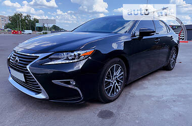 Lexus ES 3.5L V6  2018