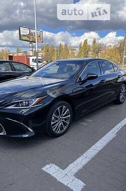 Lexus ES Miyata  2021