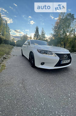 Lexus ES  2013