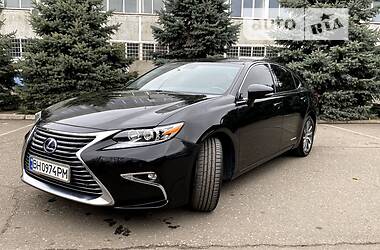 Lexus ES  2017