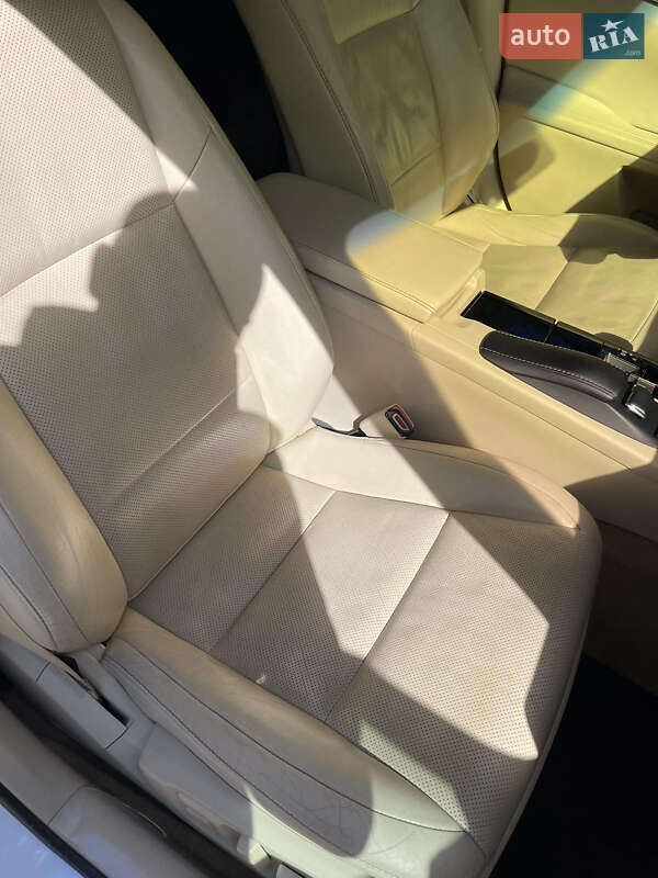Седан Lexus ES 2013 в Кропивницком фото 18 Седан Lexus ES 2013 в Кропивницком