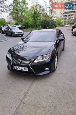 Lexus ES  2012