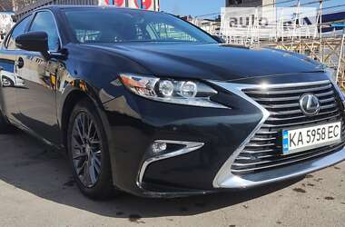 Lexus ES  2018