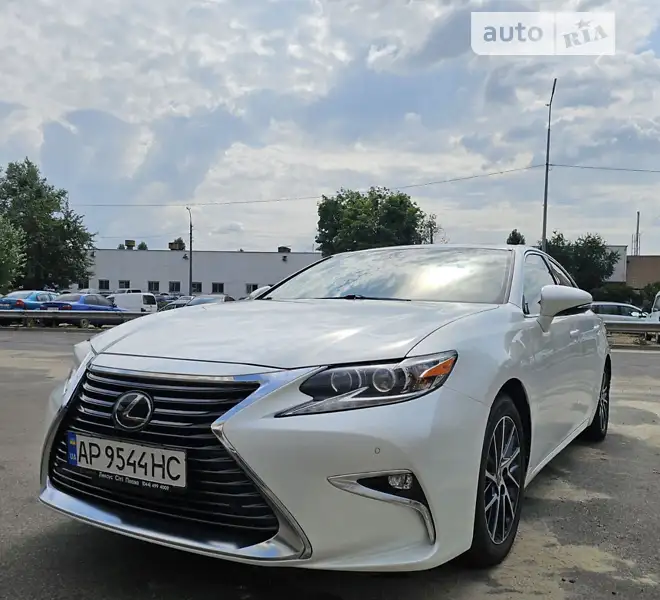 Lexus ES 2016