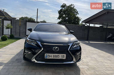 Lexus ES  2018