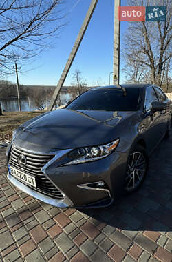 Lexus ES  2016