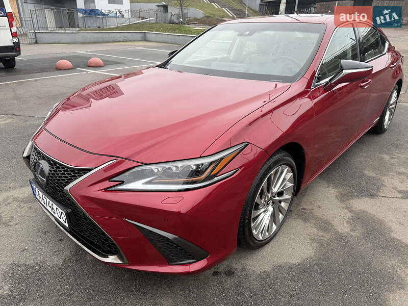 Седан Lexus ES 2018 в Киеве фото 2 Седан Lexus ES 2018 в Киеве