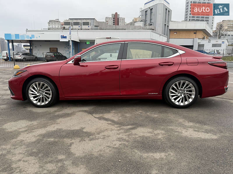 Седан Lexus ES 2018 в Киеве фото 4 Седан Lexus ES 2018 в Киеве