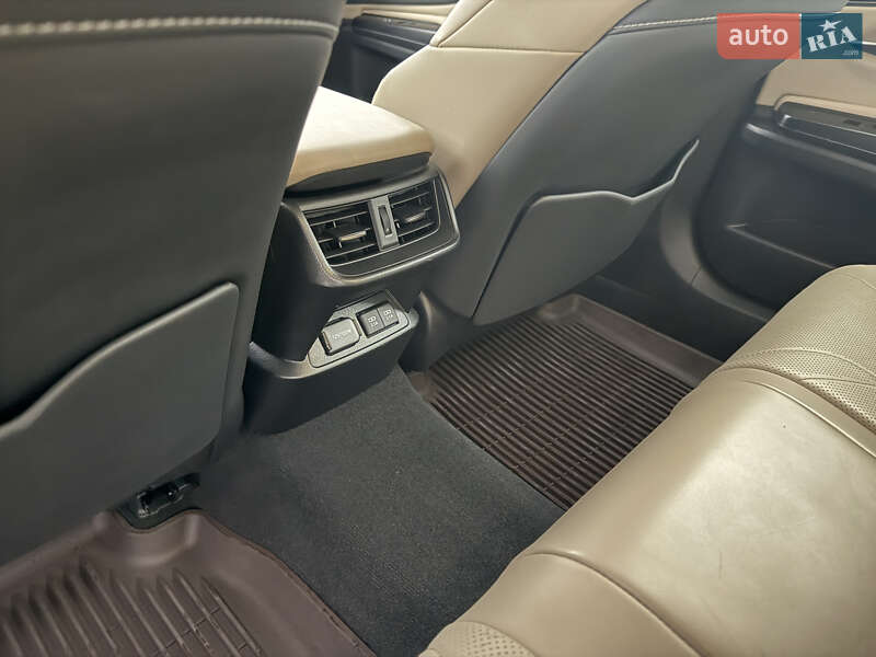 Седан Lexus ES 2018 в Киеве фото 22 Седан Lexus ES 2018 в Киеве