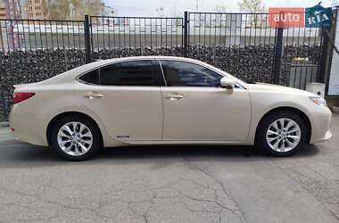 Lexus ES 2015