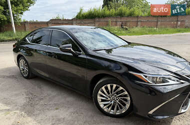 Lexus ES  2022