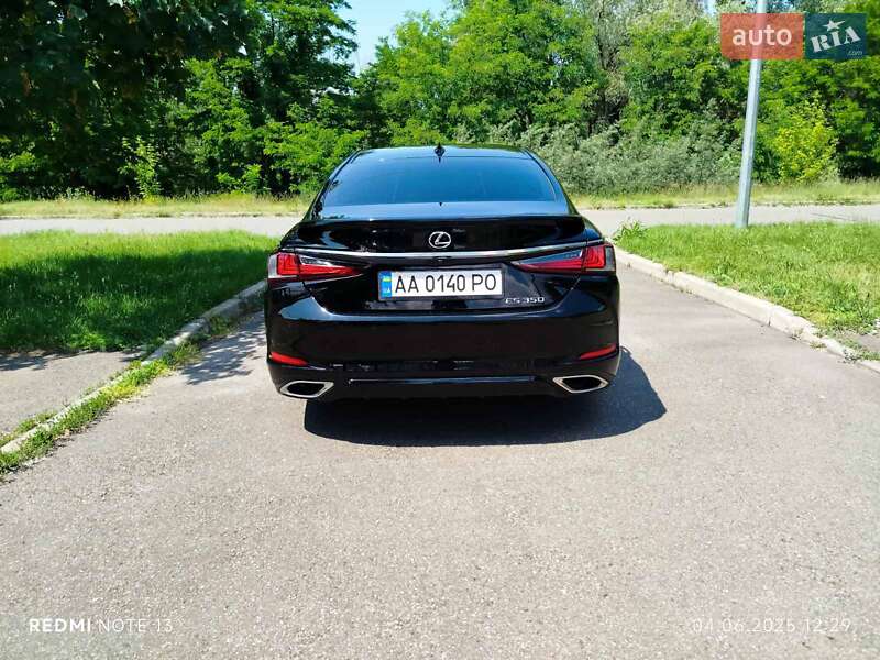 Седан Lexus ES 2022 в Києві