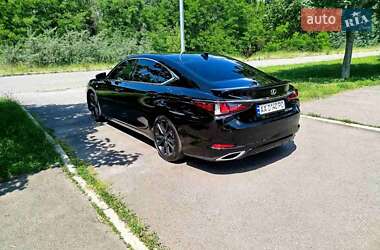 Седан Lexus ES 2022 в Києві