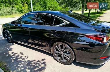 Седан Lexus ES 2022 в Києві