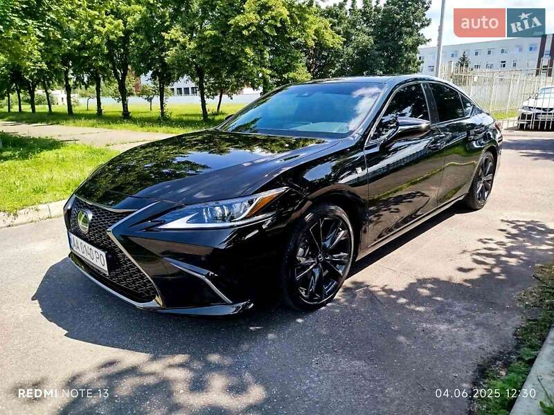 Седан Lexus ES 2022 в Києві