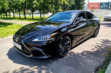 Lexus ES 2022