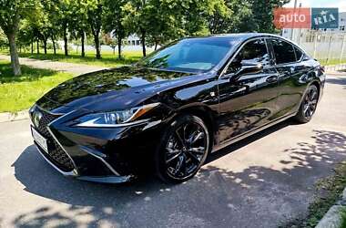 Седан Lexus ES 2022 в Києві