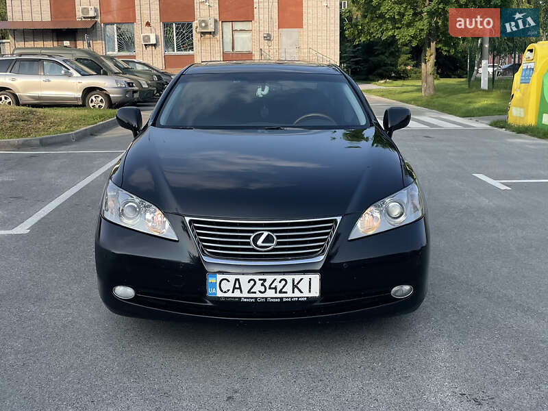 Lexus ES