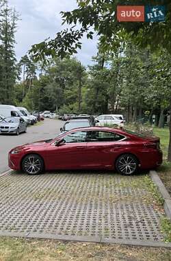 Седан Lexus ES 2022 в Києві
