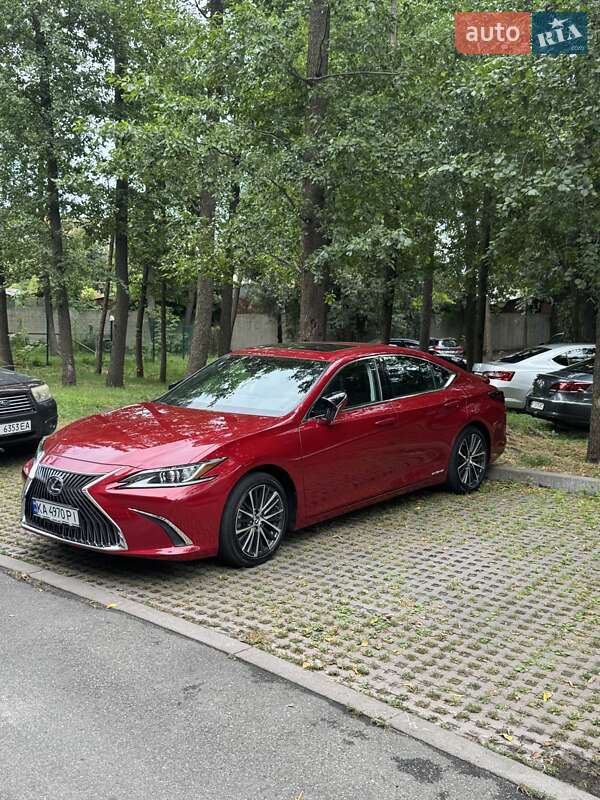 Седан Lexus ES 2022 в Києві