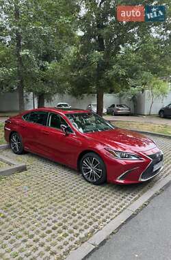 Седан Lexus ES 2022 в Києві