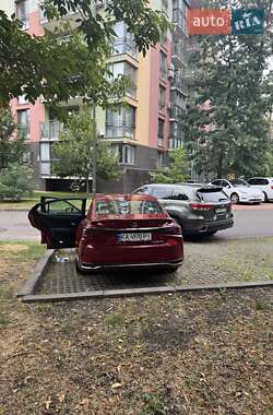 Седан Lexus ES 2022 в Києві