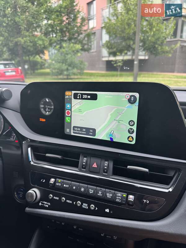 Седан Lexus ES 2022 в Києві
