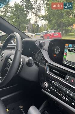 Седан Lexus ES 2022 в Києві