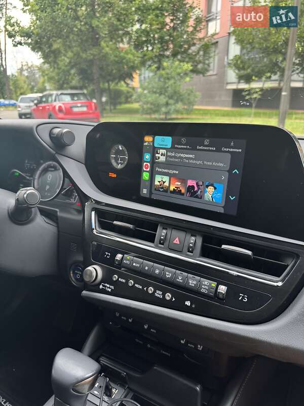 Седан Lexus ES 2022 в Києві