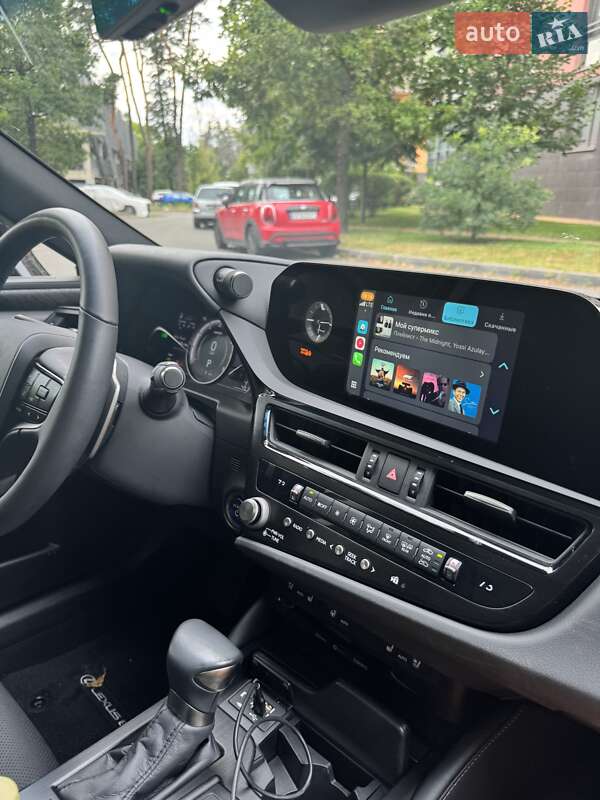 Седан Lexus ES 2022 в Києві