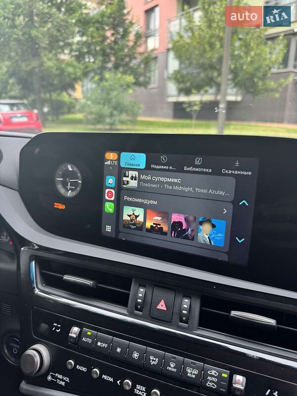 Седан Lexus ES 2022 в Києві