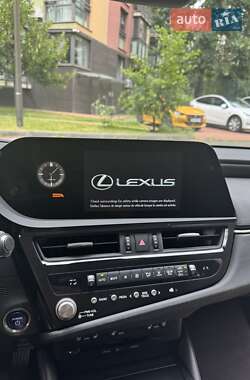 Седан Lexus ES 2022 в Києві