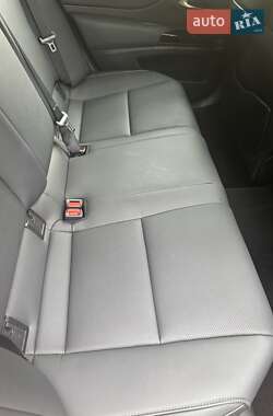 Седан Lexus ES 2022 в Києві