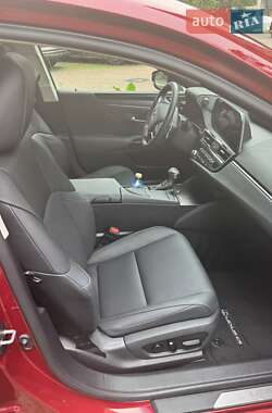 Седан Lexus ES 2022 в Києві