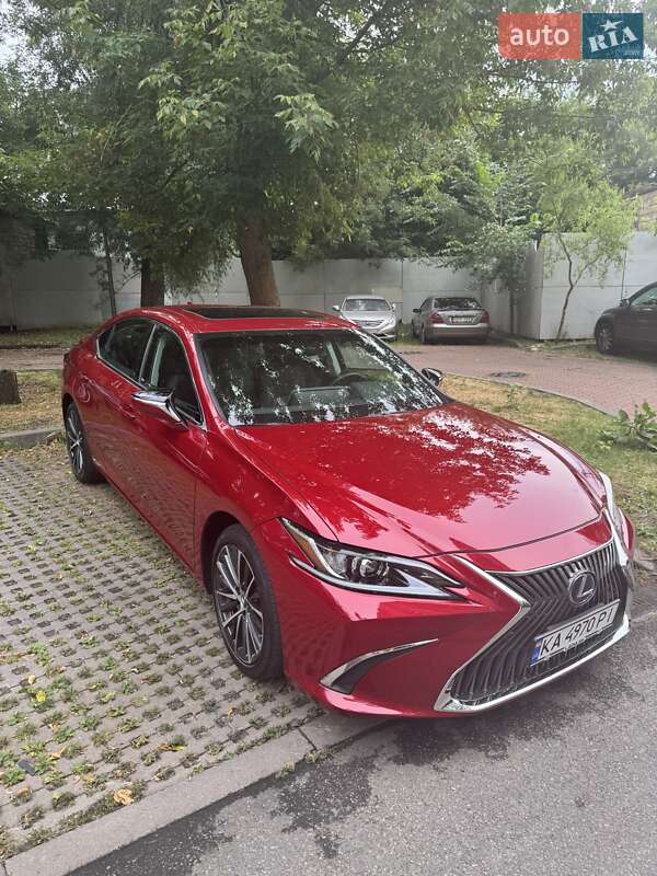 Седан Lexus ES 2022 в Києві