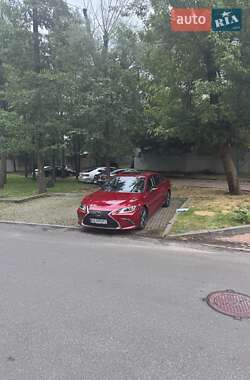 Седан Lexus ES 2022 в Києві