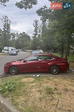 Седан Lexus ES 2022 в Києві