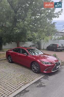 Седан Lexus ES 2022 в Києві