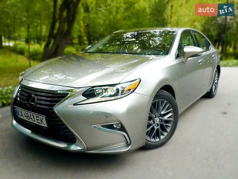 Седан Lexus ES 2018 в Киеве