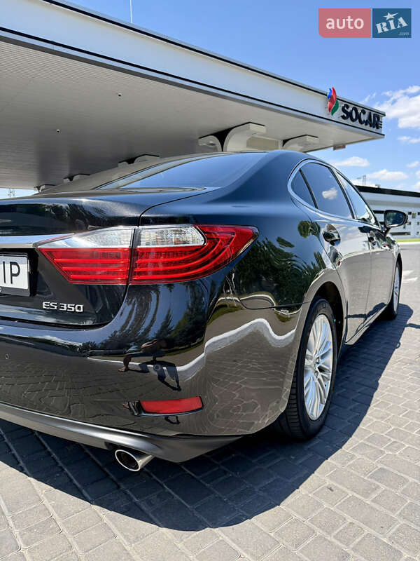 Седан Lexus ES 2012 в Одесі